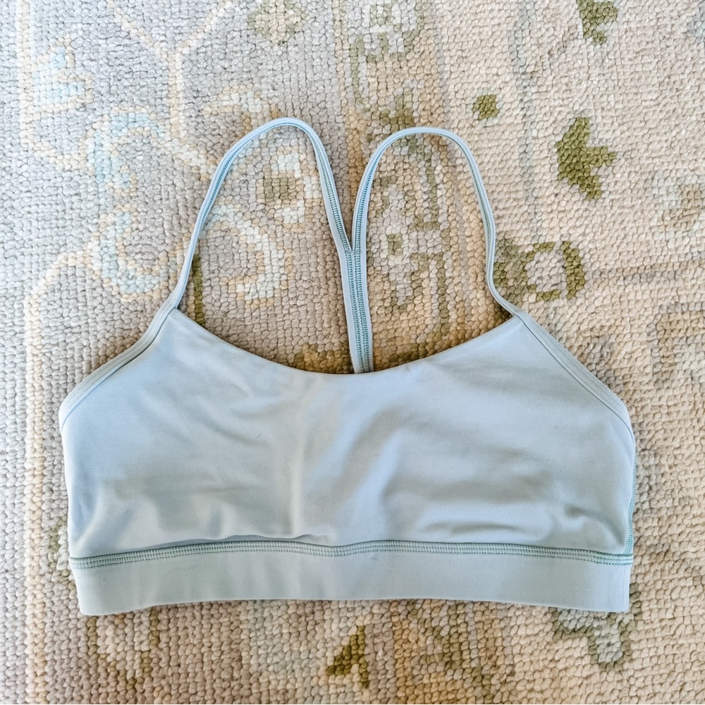 Lululemon Flow Y Sports Bra Size 8